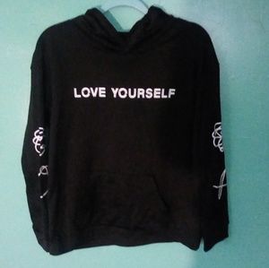 BTS (UNOFFICIAL) hoodie with BTS freebies💜